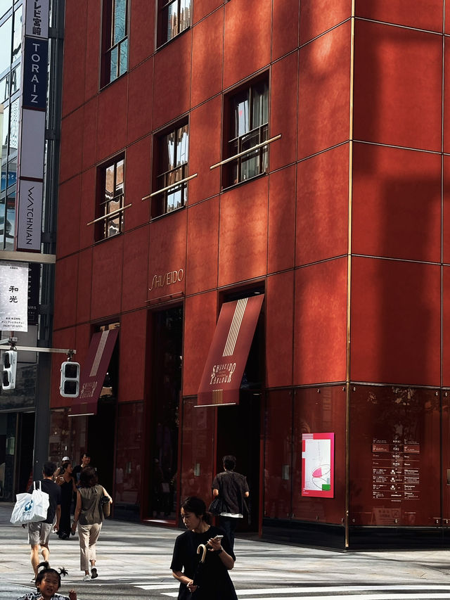 東京·銀座｜步行者天國：週末限定的購物與散步天堂