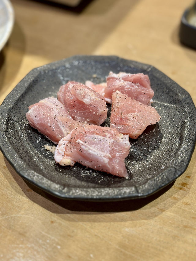 【大阪・心斎橋】鶏料理専門の居酒屋「手羽トロ唐揚げと鶏焼き肉 愛之助 心斎橋店」
