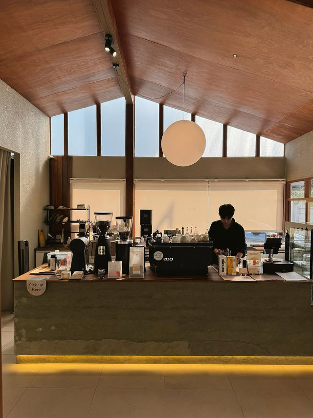 🇹🇭泰國暖武里｜森林系日式咖啡館 Yasu Coffee