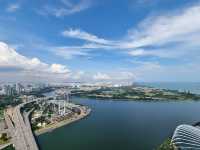 🌇✨ SkyPark at MBS – A View That Never Gets Old 🌃💫