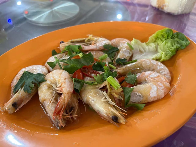 🦐🌅 Rustic Seafood Feast & Sunset Views at Kukup