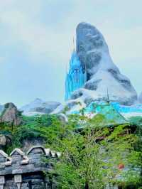 The Wonderful Frozen Kingdom in Tokyo Disney Sea