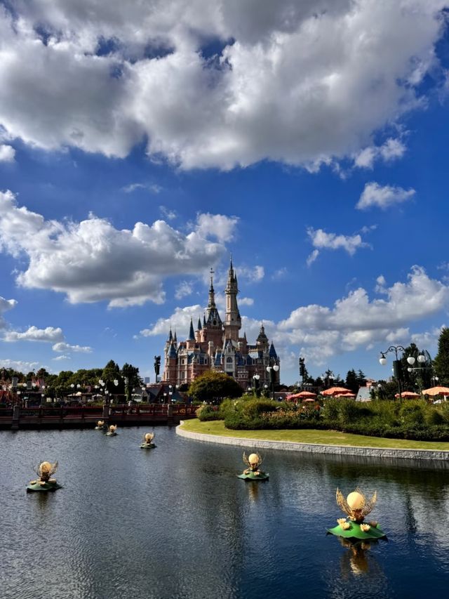 Shanghai Disneyland Should Be on Every Family’s Bucket List