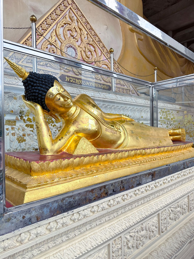 ไหว้พระนอน วัดหาดใหญ่ใน