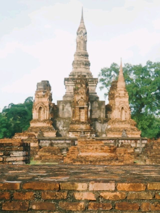 เที่ยว "อุทยานประวัติศาสตร์สุโขทัย" 🇹🇭