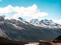 ❄️ Glacier Skywalk – Walk on the Edge in the Canadian Rockies