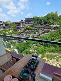 What's Furong Town like before night fall?