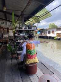 🚤 ล่องเรือชมวิถีริมคลอง… ณ คลองบางหลวง