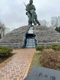 Echoes of Courage – My Visit to the War Memorial of Korea