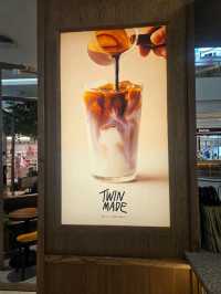 Twin Made – คาเฟ่ลับแต่ไม่ลับ