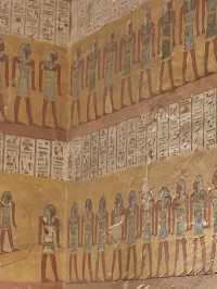 Valley Of The Kings: $20 Graveside Rave
