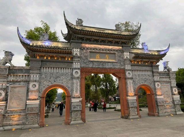 Lizhuang Ancient Town: Where the Yangtze Whispers History
