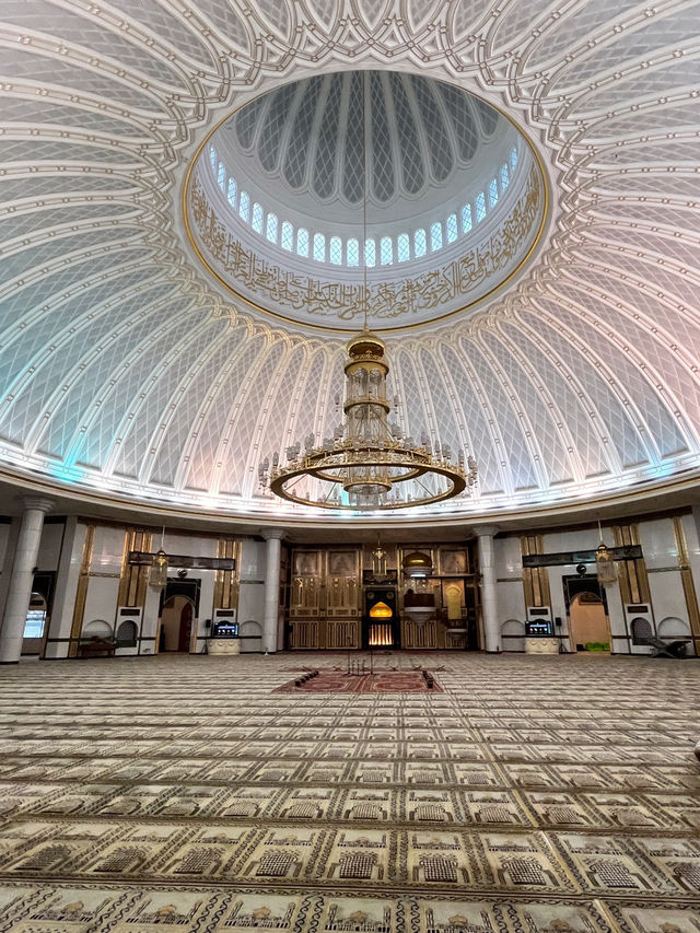 🕌 Jame' Asr Hassanil Bolkiah Mosque – Brunei’s Golden Jewel ✨