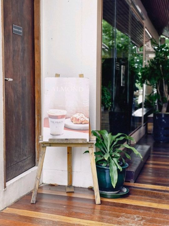 The Peace Coffee - ดําเนินสะดวก