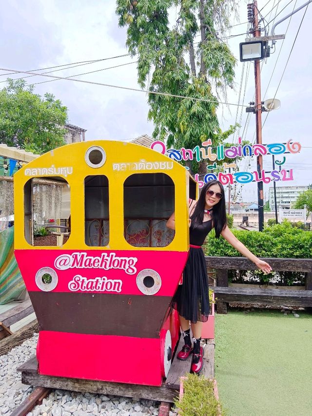 สถานีรถไฟแม่กลอง
