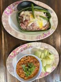 ร้านหมูทอดดึกดำบรรพ์