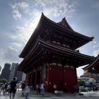 Reaching for the Sky: The Five-Storied Pagoda of Sensō-ji 🗼