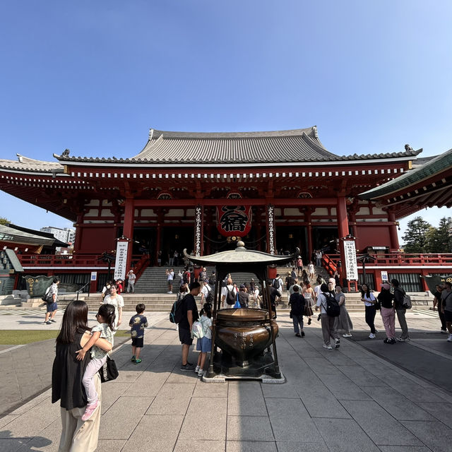 The Heart of Asakusa: A Solo Visit to Sensō-ji's Main Hall (Kannondō) 🙏