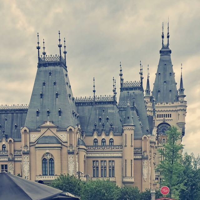Solo Romance in Iași: Romania’s Cultural Jewel