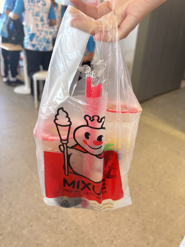 แม่สายมี Mixue แล้ว !! 🍦
