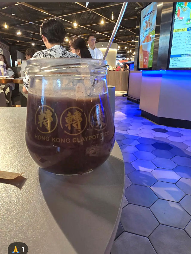 在鬧市中挖到一家性價比煲仔飯