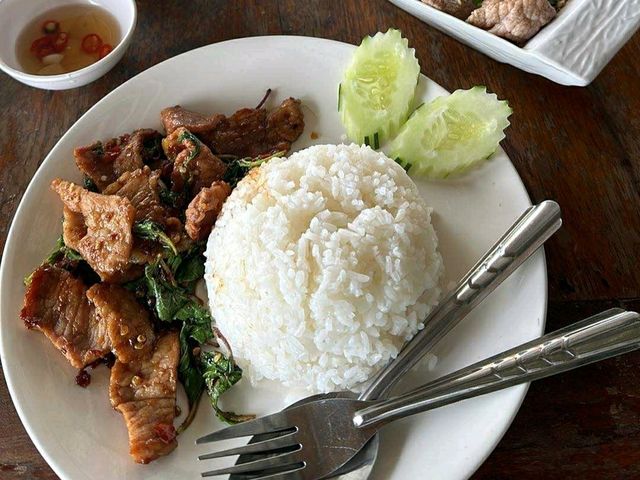ร้านก๋วยเตี๋ยวเรือรสนิยม สาขา2เชียงใหม่