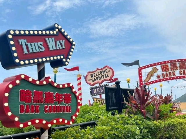 “Thrills, Waves, and Wonders — Ocean Park Hong Kong”
