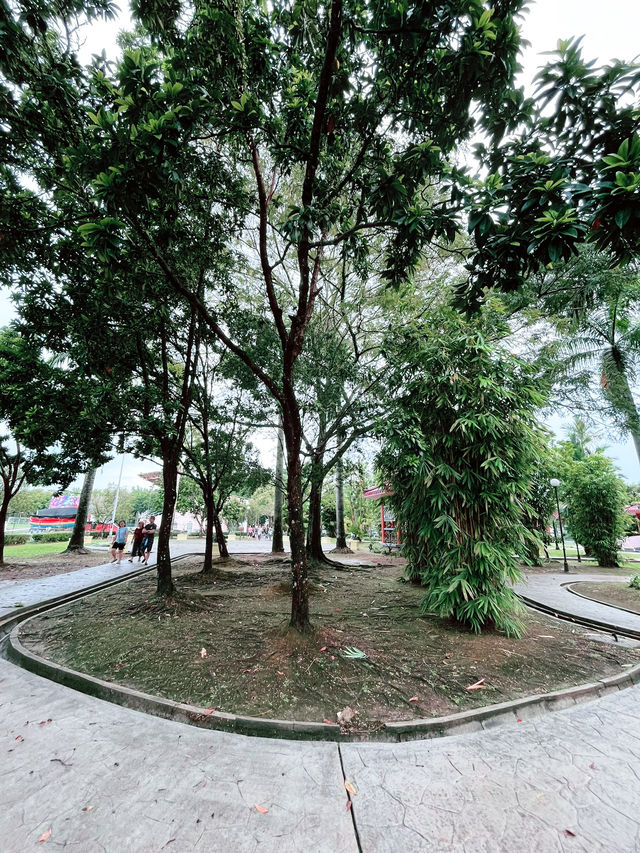 Hokkien Garden, Kuching: Tranquil Chinese-Inspired Gem Near Padungan