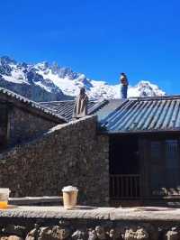 Yuhu Village : Stone Houses & Snow Mountain