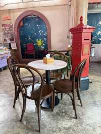 คาเฟ่สไตล์จีนใจกลางเมือง จ.พิษณุโลก •หลง คาเฟ่•