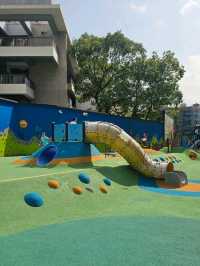 旺角市中心超長型公園任跑唔嬲