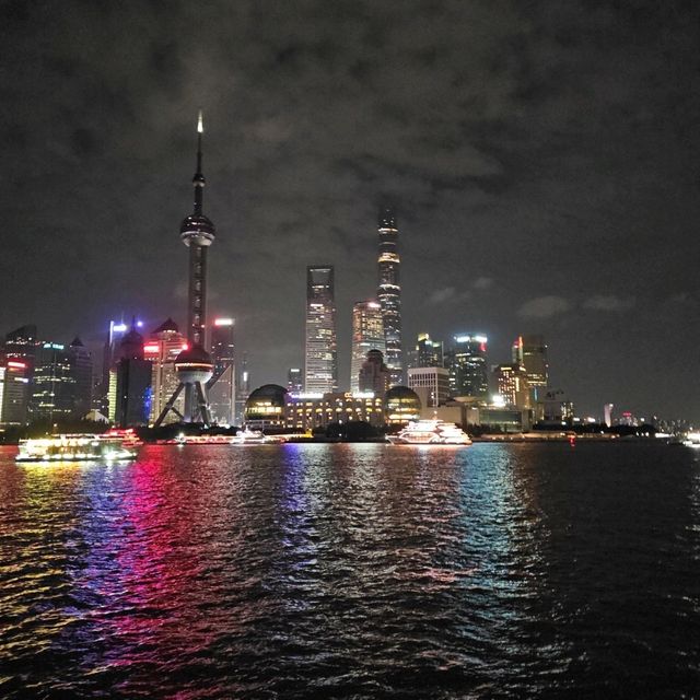 Shanghai Weekend Vibes: Neon Nights, Dreamy Eats & Disney Magic ⭐️🏮 Shanghai Weekend Vibes: Neon Nights, Dreamy Eats & Disney Magic ⭐️🏮