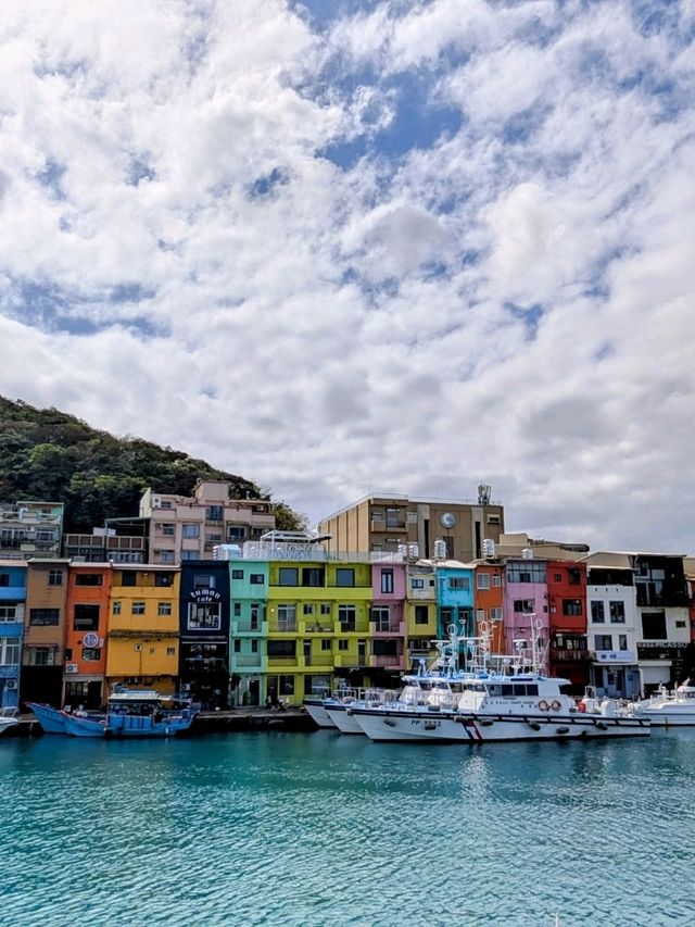 台版威尼斯｜正濱漁港彩色街屋