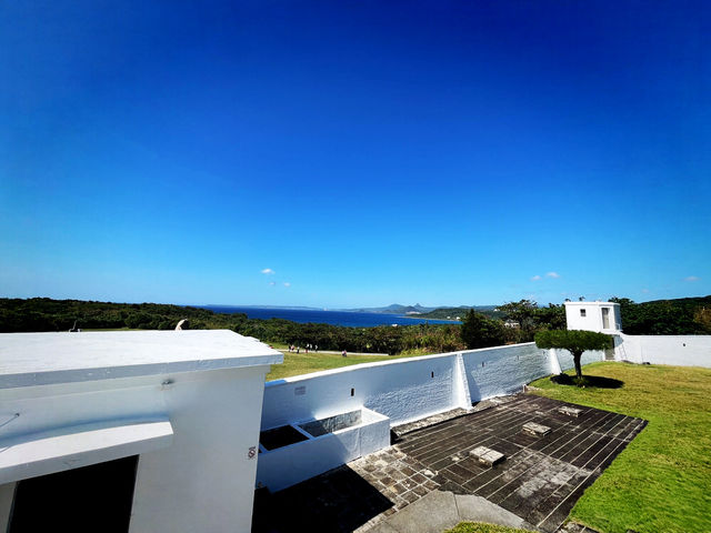 Enjoy a Scenic Breakfast and Lighthouse Visit Before Christmas Gift Shopping Enjoy a Scenic Breakfast and Lighthouse Visit Before Christmas Gift Shopping