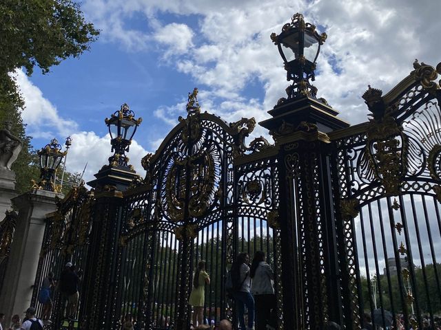 🏴󠁧󠁢󠁥󠁮󠁧󠁿Buckingham Palace and Change of Guards