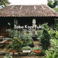 Tuku Coffee Shop.