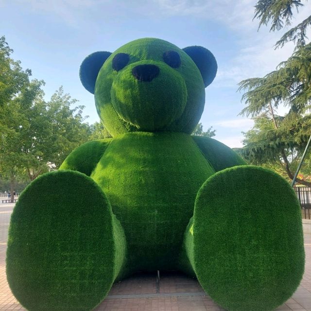 Fangshan Red Scarf Park, water world in the heart of the city
