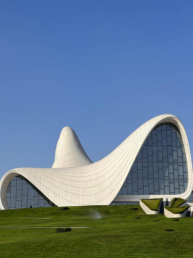 🇦🇿 Heydar Aliyev Centre – Baku, Azerbaijan