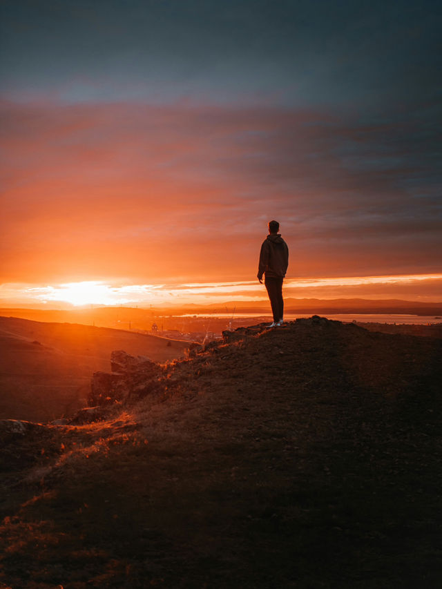 🌇 Low-Cost Sunset Adventures