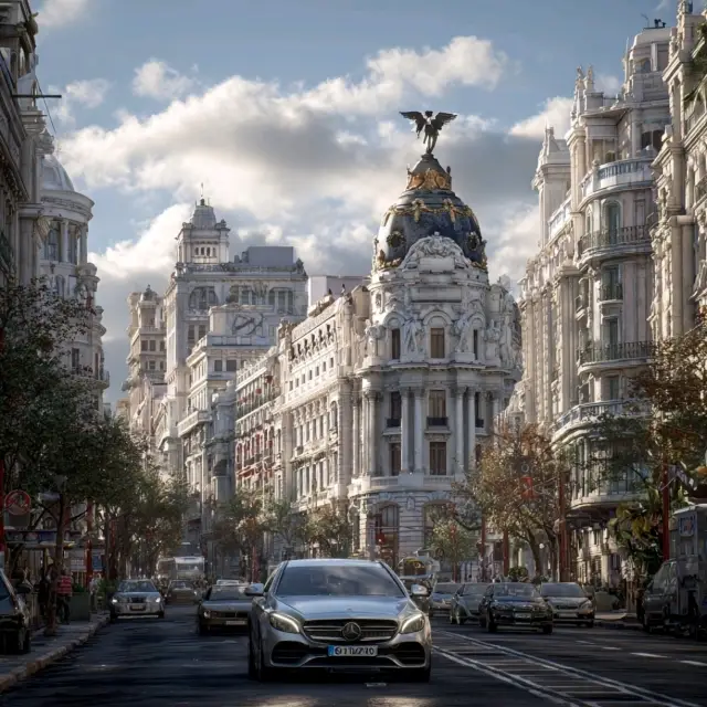 Sunlit Urban Vibes on Madrid’s Iconic Streets 🌞🚗🏛️