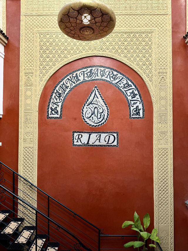 Between Tradition and Comfort