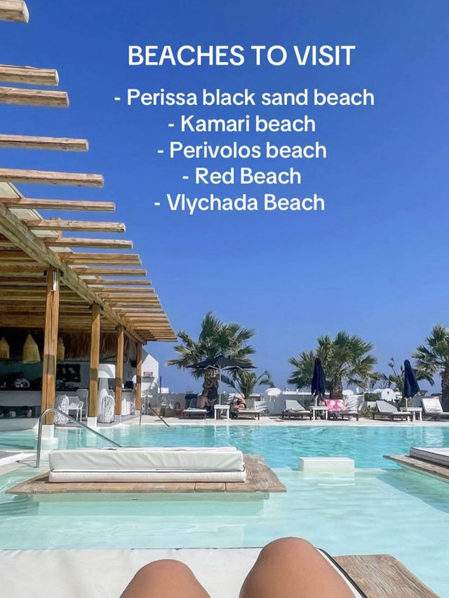 Sunsets, white walls, and endless blue — welcome to my Santorini guide 💭🌅