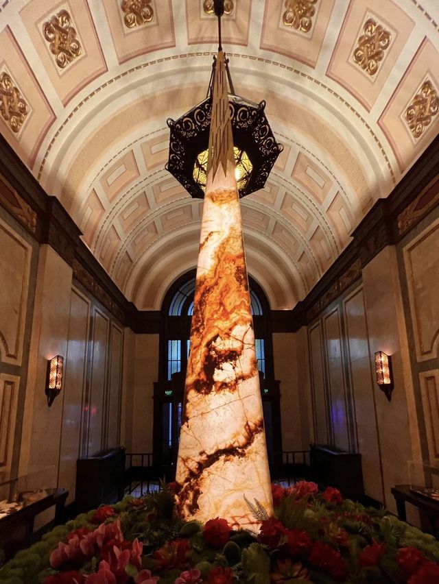 A peek into the Fairmont Peace Hotel 🏨