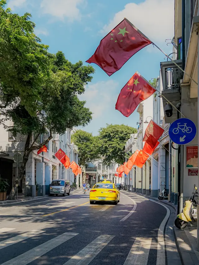 Guangzhou Enning Road|The light I pursue is the starlight of the Five-Starred Red Flag