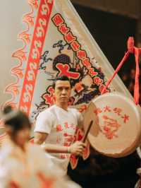 香港至今保留著許許多多的傳統慶典，2023年9月28日～30日中秋時節，香港大坑就會上演舞火龍（每年