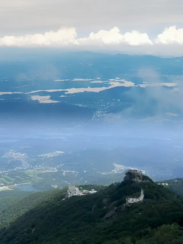 惠州のローフォーサン、まさに人間の仙境ですね！山の風景は美しいです