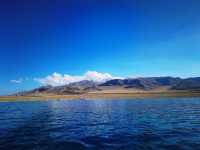 賽里木湖的藍，是掉落人間的星辰