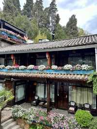 俯瞰麗江古城的絕美客棧！！一定要來