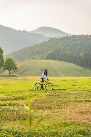 南京自駕1h可直達山頂大草原看日落
