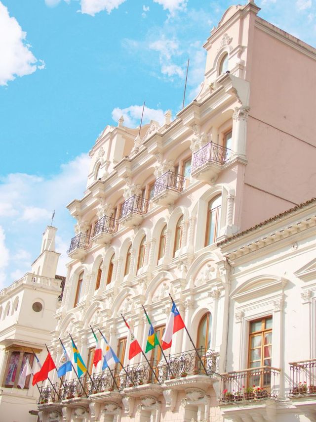 🌟✨ Quito's Finest: Plaza Grande Hotel Highlights ✨🌟